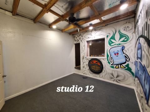 Studio 12